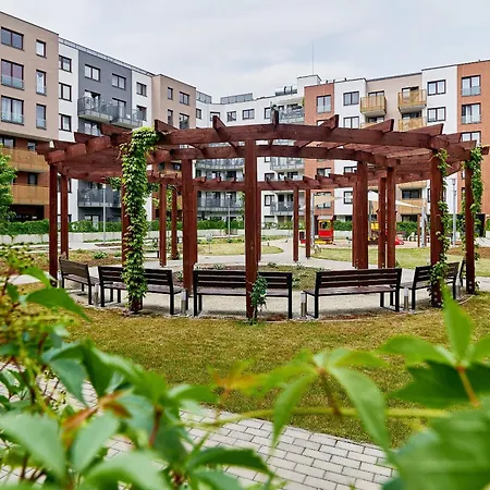 Swistackiego With Free Garage By Renters Apartment