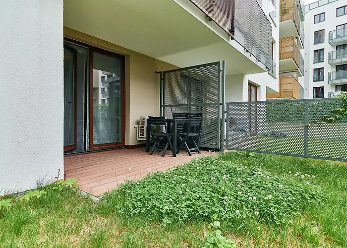 Swistackiego With Free Garage By Renters Apartamento Breslavia