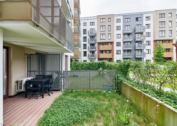 Swistackiego With Free Garage By Renters *