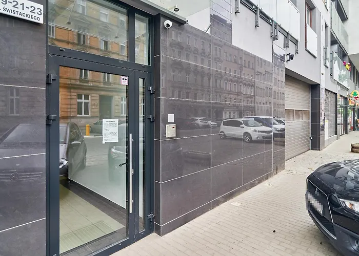 Swistackiego With Free Garage By Renters * Breslavia